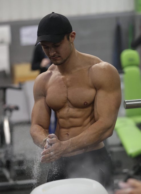 https://t.co/gl6GtUbnEF<a href="/tag/muscle"class="tags"><span>#muscle</span></a><a href="/tag/hunk"class="tags"><span>#hunk</span></a>