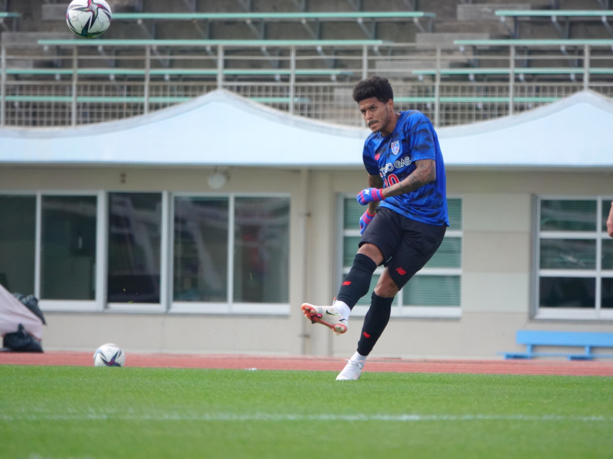 Twitter 上的 Fc東京 公式 9 3 H 横浜fm戦 Lifewithfctokyo 22沖縄camp キャンプ最終日 北海道コンサドーレ札幌 とトレーニングマッチを実施しました Fctokyo Tokyo T Co Jao1gozh2i Twitter