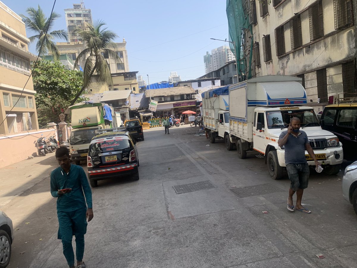 MCAALM (@mcaalm1) on Twitter photo <a href="/MumbaiPolice/">मुंबई पोलीस - Mumbai Police</a> plz take clear the ever persistent nuisance of double/triple/corner parking by commercial passenger & transport vehicle at Maratha Mandir Lane-Morland Road Junction, opposite Contractor House, Agripada which falls under Nagpada Police Station <a href="/MumbaiPolice/">मुंबई पोलीस - Mumbai Police</a> plz take clear the ever persistent nuisance of double/triple/corner parking by commercial passenger & transport vehicle at Maratha Mandir Lane-Morland Road Junction, opposite Contractor House, Agripada which falls under Nagpada Police Station