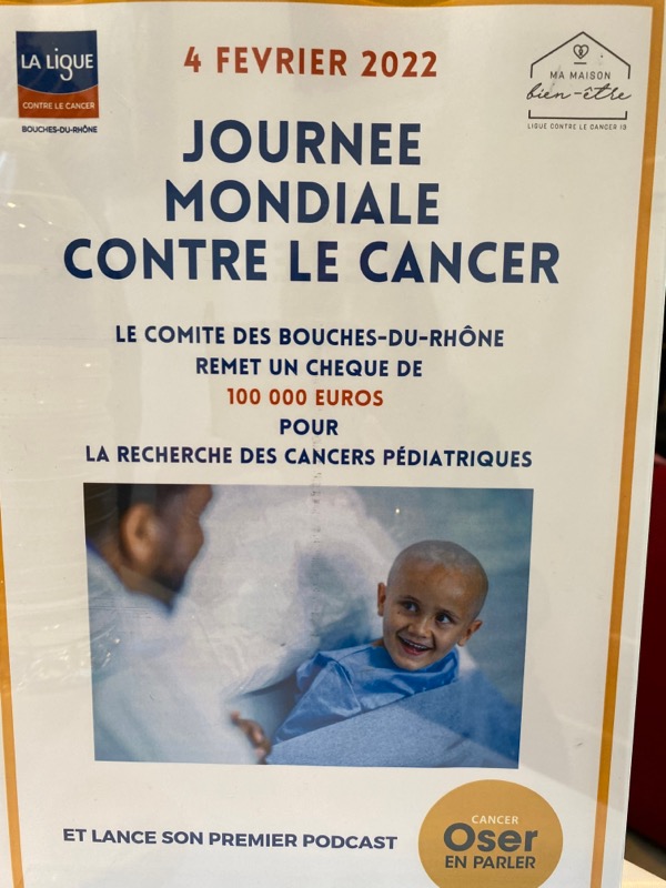 MicheleRubirola's tweet photo. Solidarité autour de la lutte contre le #cancer .La @ligue13 a récolté auprès de partenaires 100000€ de dons pour la recherche dans le cancer pédiatrique .Remise du chèque au Pr @gerardmichel16 chef de service d'oncologie @aphm_actu dans les locaux de la maison du bien bien-être https://t.co/VFoH7vB2XH