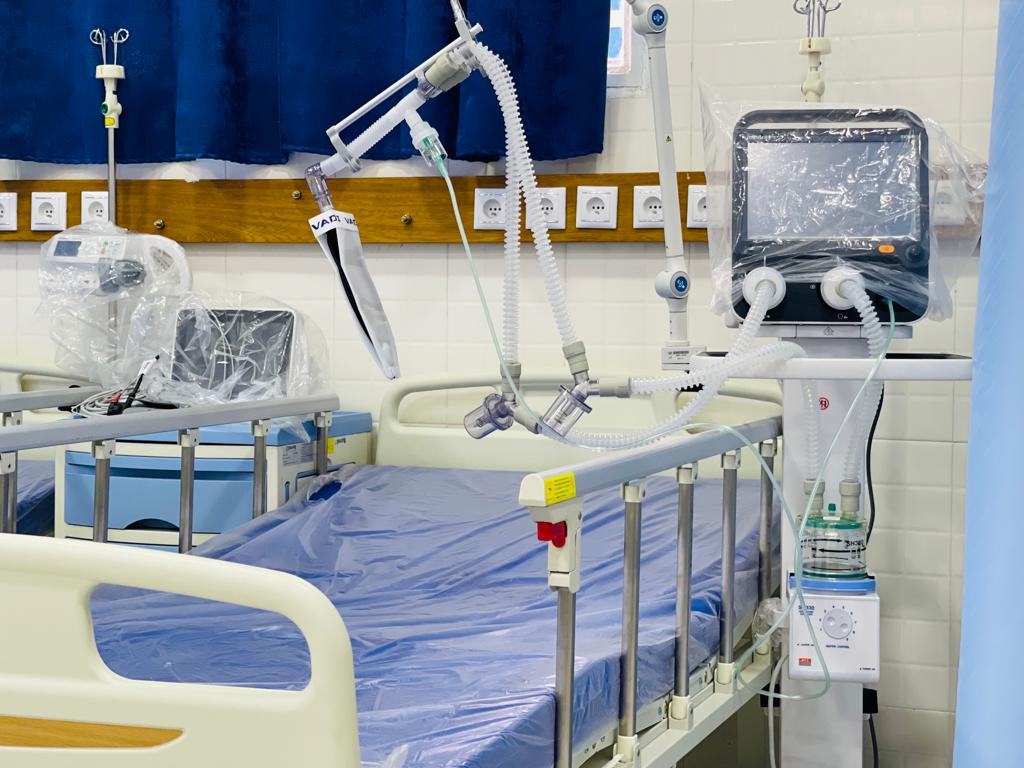 StanysBujakera's tweet photo. #RDC: @moise_katumbi vient de construire et d'équiper une salle des soins intensifs à l'hôpital général de KIKWIT 1 dans la province du Kwilu. Son inauguration a lieu ce samedi https://t.co/IGrRPTo0P9