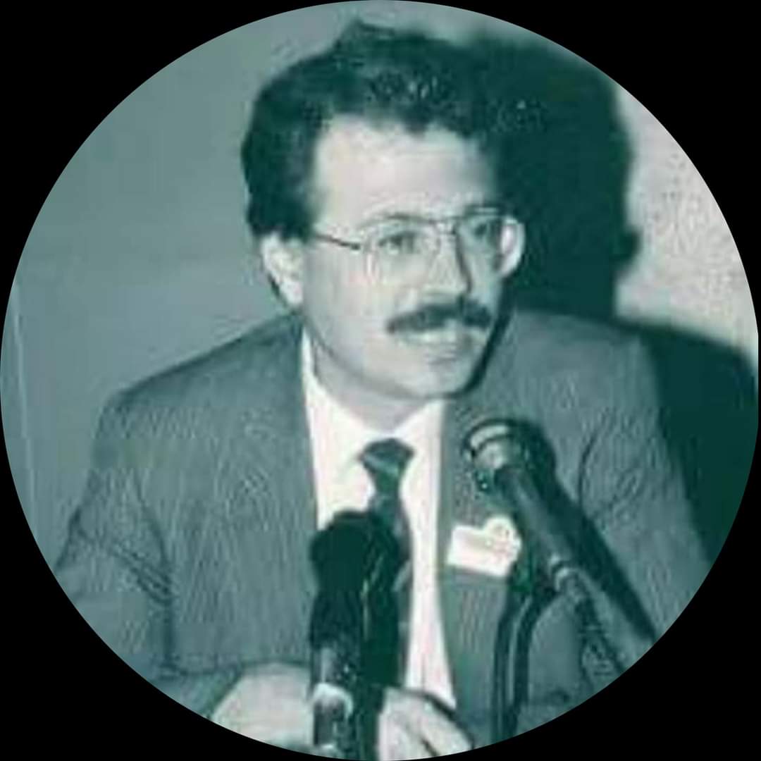 ADNAN KAHVECİ
20.02.1949-05.02.1993
Dürüst kişiliği ve idealleri olan, fikir ve görüşleri ile Türk siyasi hayatına yön veren,  Maliye ve Gümrük Bakanı, Merhum Adnan KAHVECİ"yi ölümünün yıldönümünde rahmet ve saygıyla anıyor.
     Ruhun şad mekânın cennet olsun