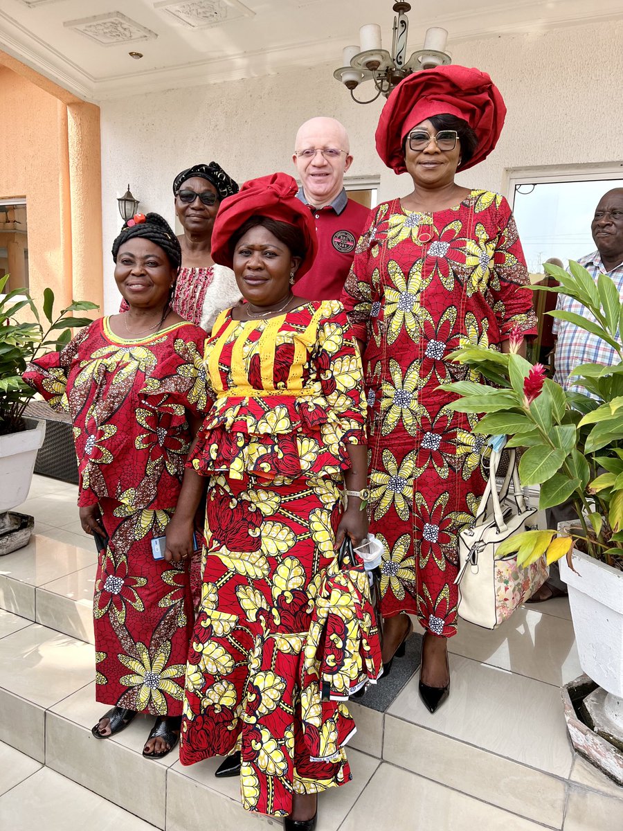 ThMoungalla's tweet photo. PCT : j’ai reçu ce matin les dirigeantes de l’Organisation des Femmes du Congo #Lekoumou, conduites par la Camarade Sylvie Kaki, présidente du Conseil départemental de la Lekoumou. Elles sont arrivées à Brazzaville pour participer au Conseil Central de l’OFC de la Cde Inès Ingani https://t.co/7keHAx50xP