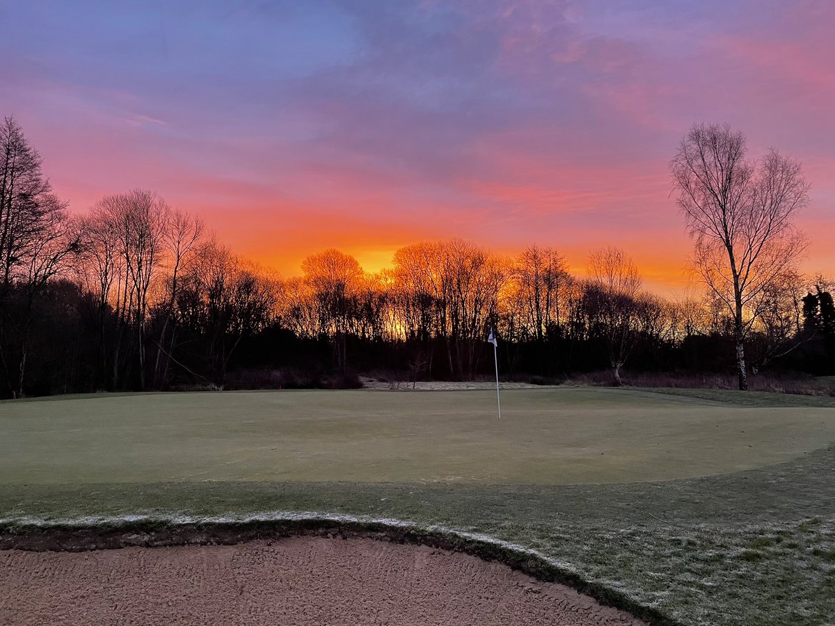 What A Cracking Start To The Day,And To Think Some People Miss This. 😍😍