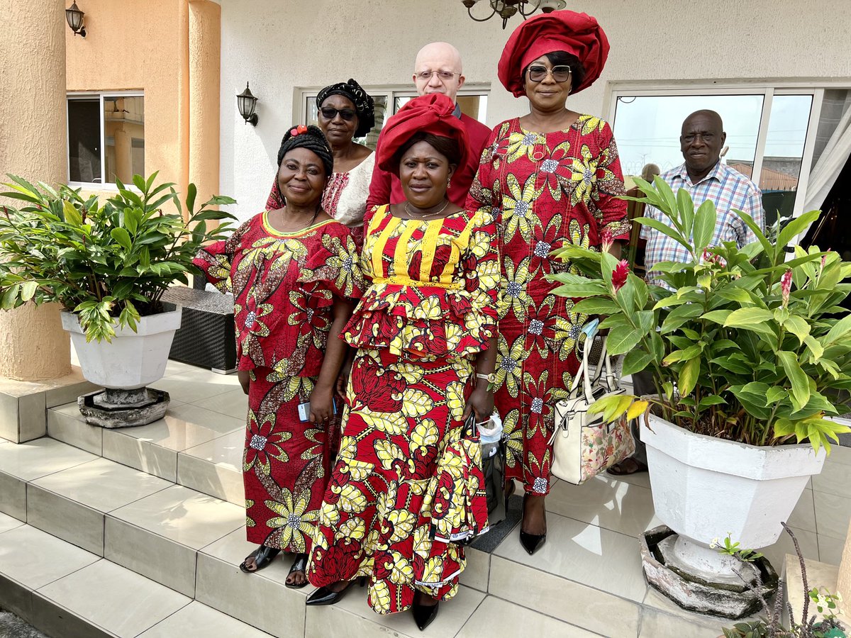 ThMoungalla's tweet photo. PCT : j’ai reçu ce matin les dirigeantes de l’Organisation des Femmes du Congo #Lekoumou, conduites par la Camarade Sylvie Kaki, présidente du Conseil départemental de la Lekoumou. Elles sont arrivées à Brazzaville pour participer au Conseil Central de l’OFC de la Cde Inès Ingani https://t.co/7keHAx50xP