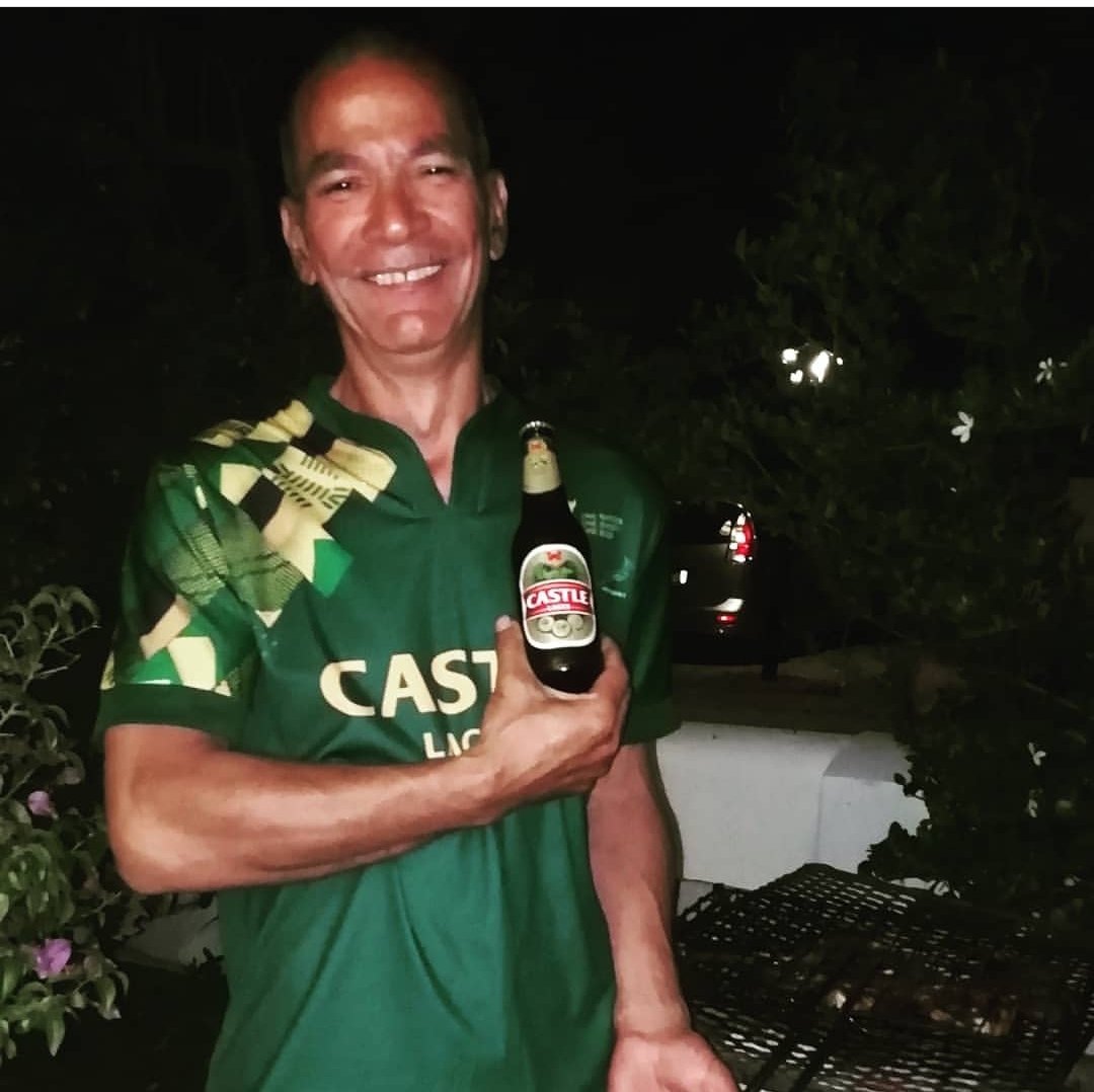 JosiasE24's tweet photo. @CastleLagerSA #SANBeerDay #Castleberry https://t.co/ldDBUuo0Em