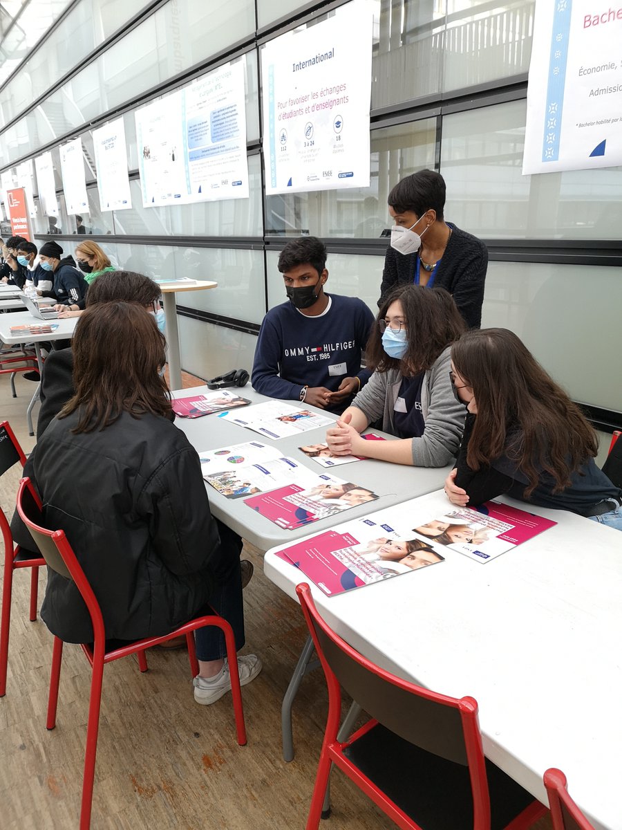 [#PortesOuvertes] C'est aujourd'hui ! Retrouvez-nous à <a href="/ESIEEPARIS/">ESIEE PARIS</a> jusqu'à 17h30. Découvrez #laboratoires &amp; #formations - Rencontrez professeur.es &amp; étudiant.es !
C’est également la #JPO commune @UGustaveEiffel  &amp; <a href="/CCI_Paris_IdF/">CCI Paris IdF</a> @ChacunSaVoie #JPOEiffel2022