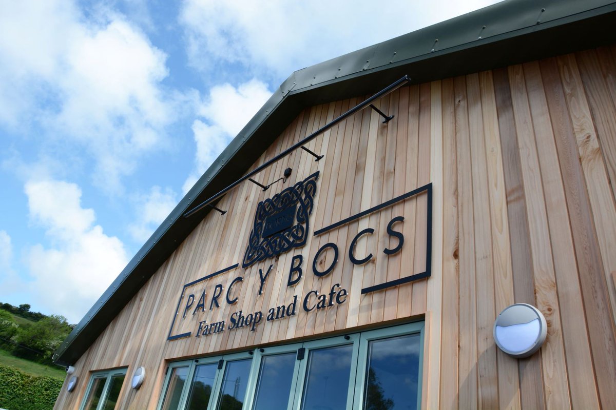 R E M I N D E R

The perfect excuse to eat cake for lunch! 

And just a friendly reminder that we'll only be serving hot and cold drinks and cake today 🍰 and back to our limited menu tomorrow. 

#CakeItAway #LocallySourced