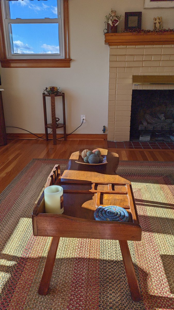 JeremyCritcher's tweet photo. Dining room https://t.co/xcXdklkdDi