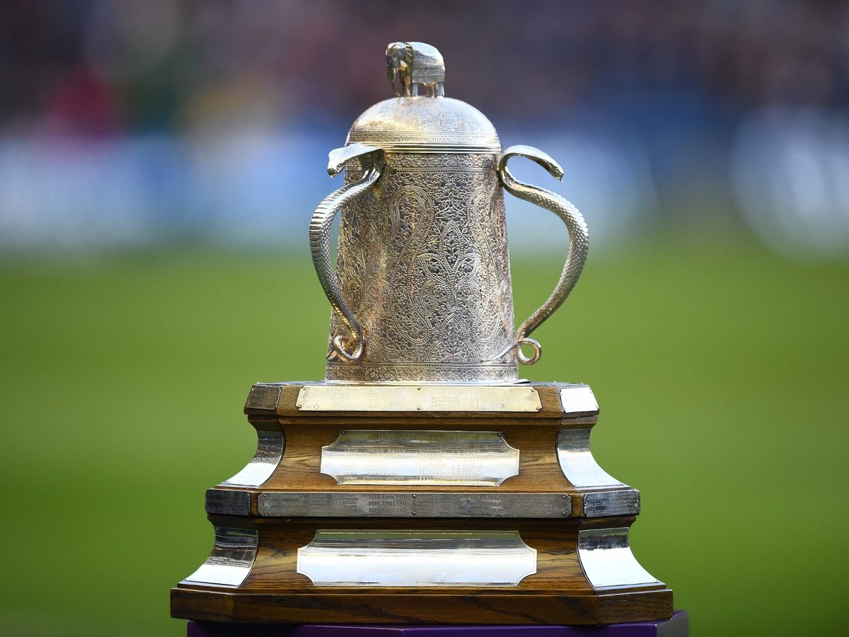 RuggerbugsLtd's tweet photo. 🏉 6 NATIONS – MATCH DAY – ROUND 1 🏉 “THE CALCUTTA CUP”
@EnglandRugby Kick off their 2022 @sixnationsrugby campaign against Scotland today away at 16.45 at Murrayfield. 
#rugbyforkids #GuinnessSixNations #essexrugby #hertsrugby #kentrugby #londonrugby #CalcuttaCup https://t.co/Thiv2nQAS7