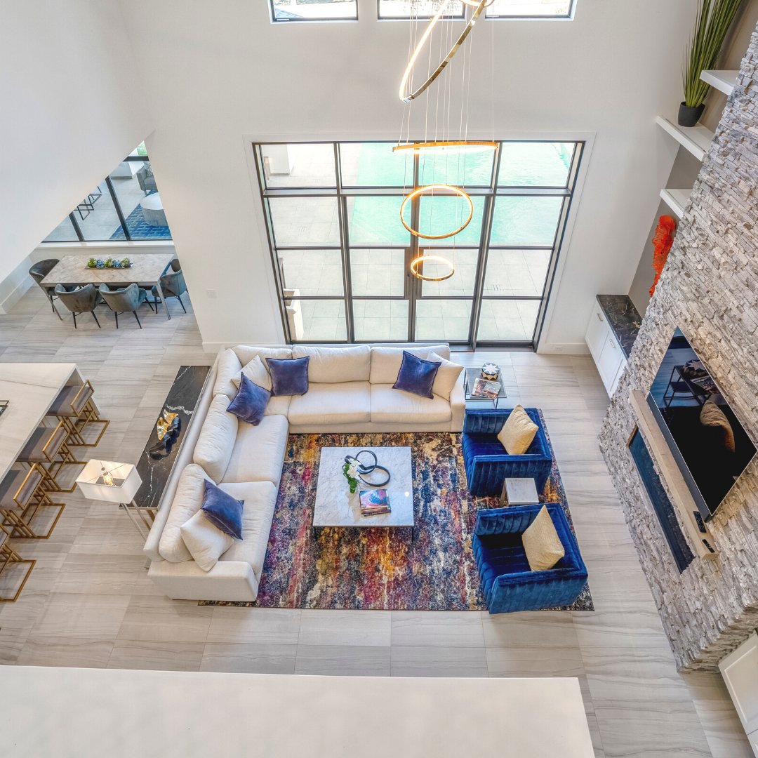 WDBHomes's tweet photo. Your style plus our skills - your dream home!
https://t.co/XoaaQeq8RE
#winfreydesignbuild • #designdca • #turnkeyvisuals

#livingroomlove #luxuryhomes #texashomes #houzz https://t.co/SQAzfHfeQZ