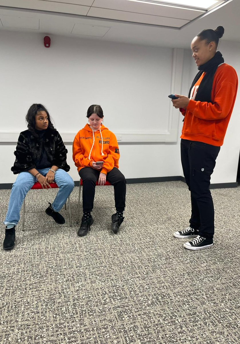 BelgradeHubs's tweet photo. Meanwhile, our 13-17s Group have been creating characters and developing their acting skills...
#YouthActingClasses
#TacklingText
@BelgradeTheatre https://t.co/GAIP7r1BMu