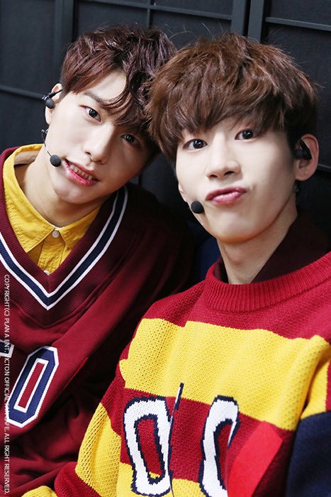 2seungthinker's tweet photo. 170206
5 years ago!!!! 😭 how time flies, oh my goodness;;

♡ ———
#VICTON    #빅톤    @NewWorld_VICTON @VICTON1109 #seungwoo #seungsik https://t.co/zEF147IHN1