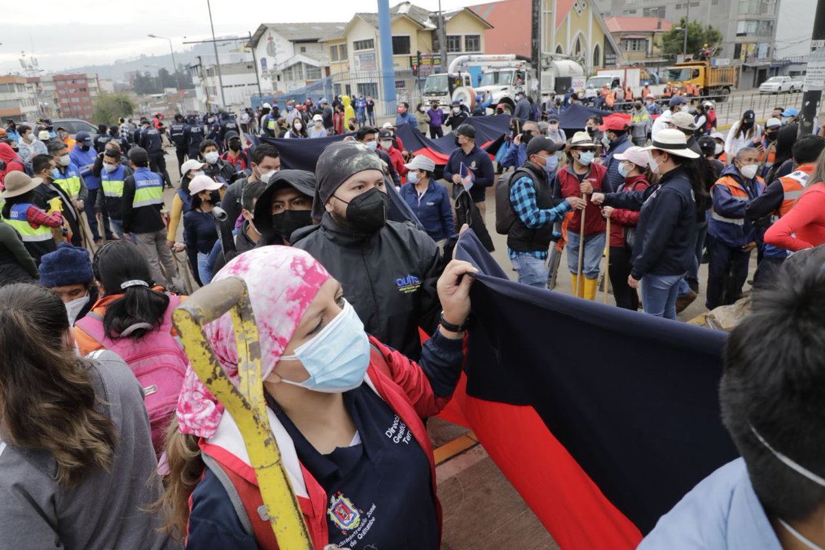 MunicipioQuito's tweet image. La ciudadanía demuestra su amor y compromiso por la #LaGasca y #LaComuna, sumándose la Mega Minga que nos convoca el día de hoy. 

🤝 Mantenemos firme nuestro compromiso de levantar a las zonas afectadas por el aluvión. ¡Gracias por su apoyo!

#JuntosPorQuito