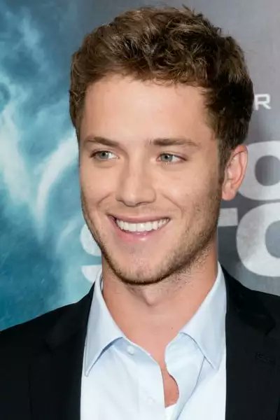 Happy Birthday dear Jeremy Sumpter! 