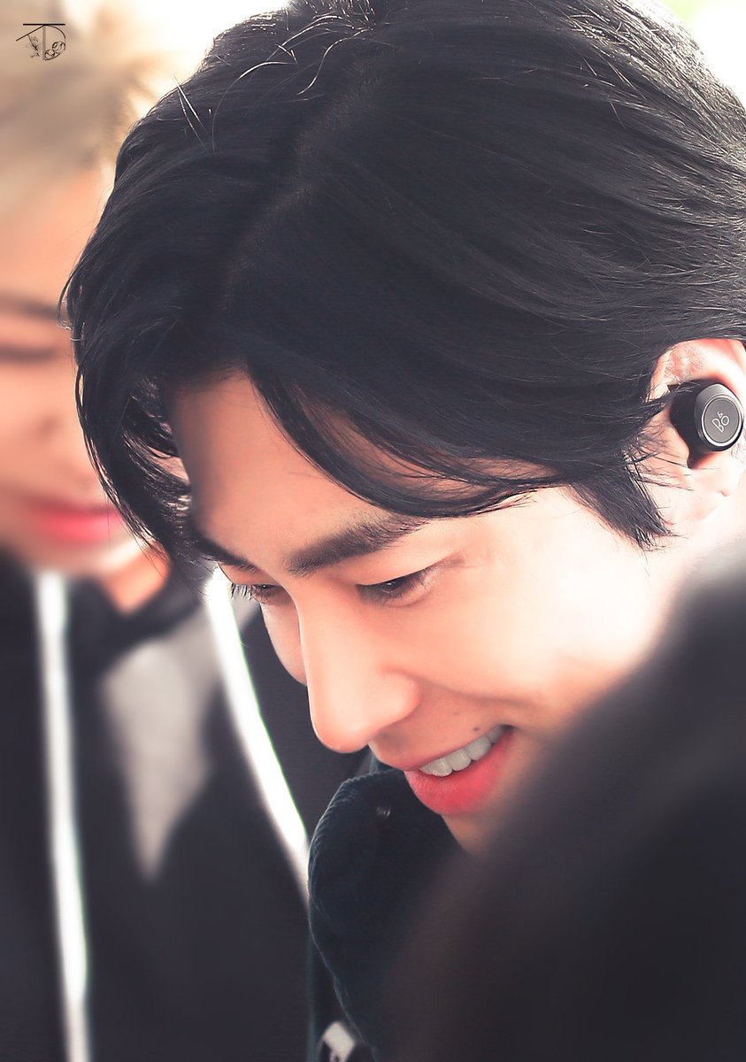 윤호오빠 생일축하해🥰🥰🥰원하는 거 다 이루길 바라고 건강하고 즐겁게 살길 바래요🥳

 #유노윤호  #동방신기 
#东方神起 #東方神起 #tvxq
#U_KNOW #YUNHO
#ユノ
#ユンホ
#君は先へ行く
#HappyYUNHOday