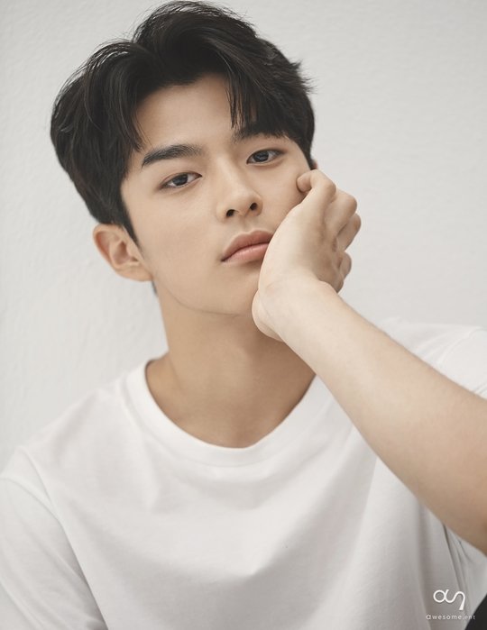 forsonsangyeon's tweet photo. son sangyeon profile pictures

#SonSangYeon #손상연 https://t.co/SoJdIXRxYc