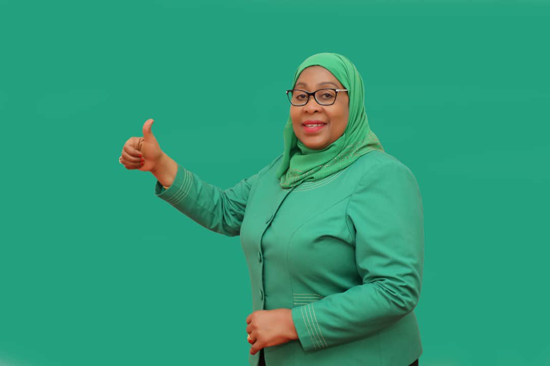 SuluhuSamia's tweet image. Hongera Wana CCM wenzangu kwa chama chetu kutimiza miaka 45. Chini ya CCM Tanzania imepata mafanikio makubwa kiuchumi, kijamii, kisiasa na kiutamaduni. Tumedhihirisha kuwa CCM ni chama sahihi kuongoza dola. Tuendelee kusimamia misingi yetu ili kutimiza matarajio ya Watanzania.