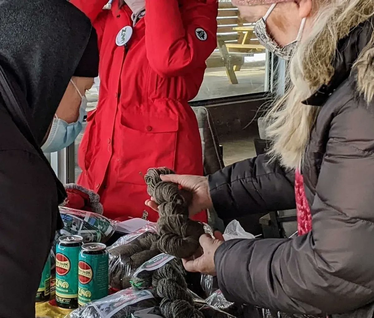 HighParkZoo's tweet image. Thank you to all those who came out to support us by purchaing our llama wool and roving. The event was a great success and we quickly SOLD OUT of our inventory. Stay tuned for a new batch later in 2022. Thank you to @HighParkBrewery for hosting us!
#highparkzoo #llama #llamawool