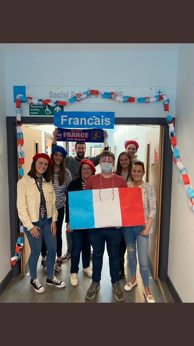 MrCarmichael94's tweet photo. Game faces on for languages day in Social Subjects yesterday! #VaVaVoom #ViveLaFrançais https://t.co/URuiSYqmGx