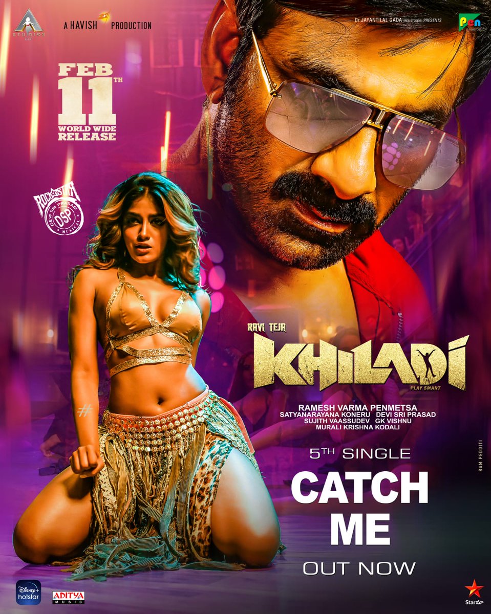 RamPedditi's tweet photo. #CatchMe if you can 💥💃🥁

The High Voltage Explosion is Here 💣 https://t.co/1VZ9iCpWZL

#Khiladi
#KhiladiOnFeb11th 

@RaviTeja_offl @ThisIsDSP @DimpleHayathi @Meenakshiioffl @sagar_singer @ShreeLyricist #KoneruSatyanarayana @AstudiosLLP @muralekrisshna @idhavish https://t.co/HUX8riWiw2
