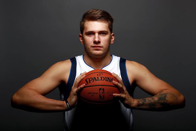 Luka Doncic entrou no top-10 da HISTÓRIA da NBA em triplos duplos aos 22 an...