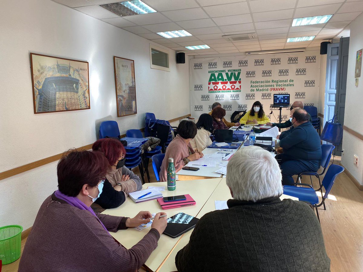 Hoy la #FederaciónVecinalVLC está en Madrid participando en la reunión de <a href="/VecinalCeav/">CEAV VECINAL</a> (Confederación Estatal de Asociaciones Vecinales) para la puesta en común de experiencias de representantes vecinales de toda España. 🏘👥👥👥👥
#FAAVV