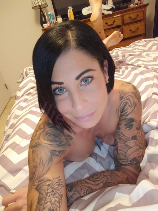 Sexy Saturday 🥰 https://t.co/8HFZjg0WAn