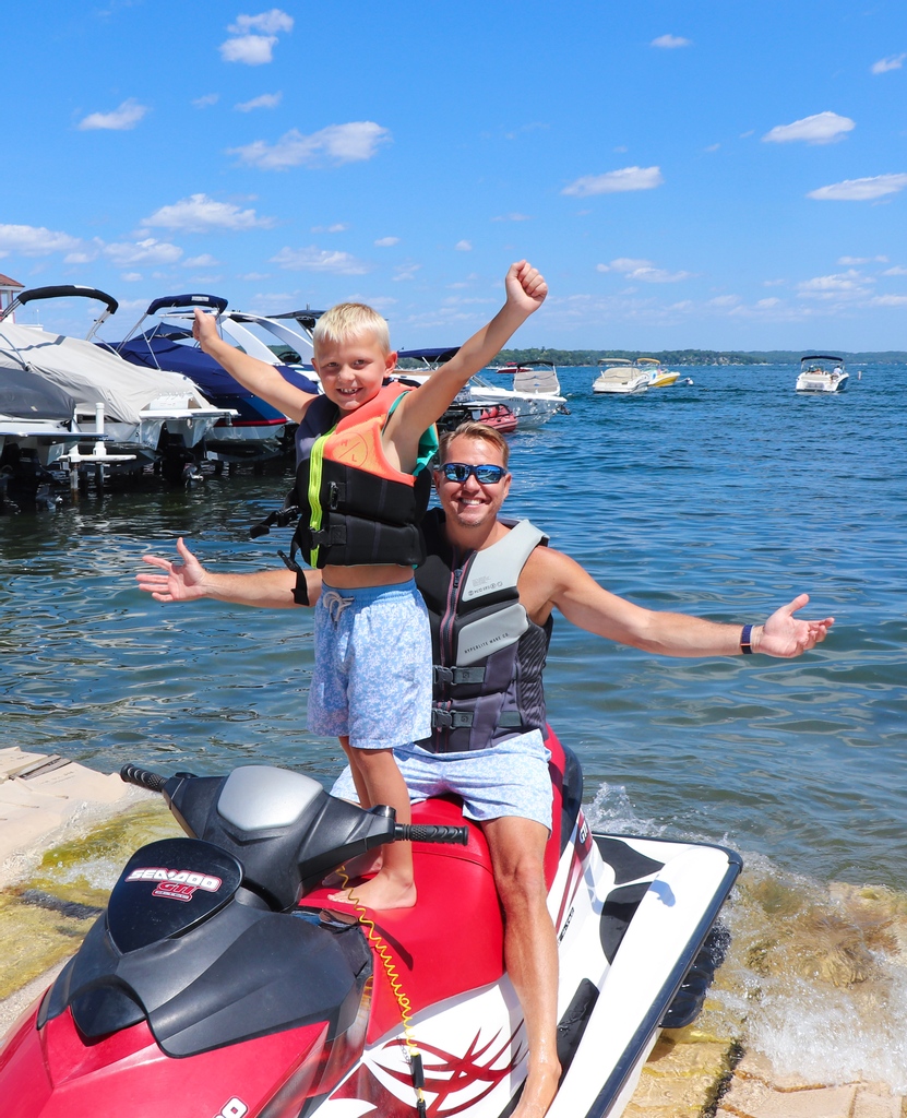 GordysMarine's tweet photo. How we feel about it finally being Saturday! 😍
#gordys #gordyslife #lakelife #lifeonthewater #lakegeneva #fontana #finallysaturday #letsweekend #missingsummer https://t.co/3DApvMxiuj