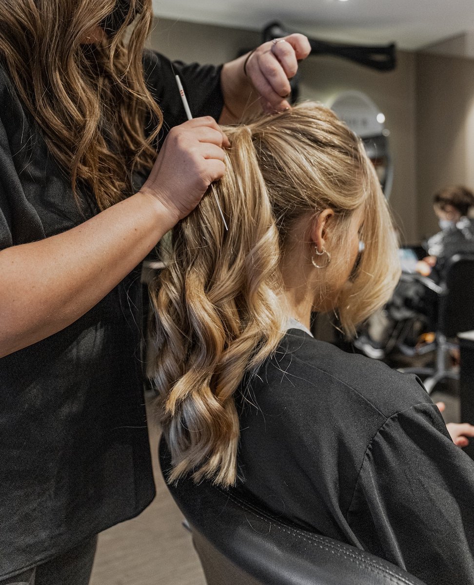 FOUR London tweet media