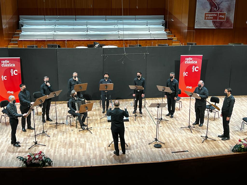 2º concierto del Ciclo de Música de Cámara de la <a href="/OCRTVE/">Orquesta y Coro RTVE</a>  y Los conciertos de <a href="/radioclasica/">Radio Clásica</a> titulado ¡Ay, tierra vasca!
Hoy interpretado por profesores del Coro RTVE bajo la dirección de <a href="/Javier_Corcuera/">Javier Corcuera</a> , acompañados al acordeón por David Gordo