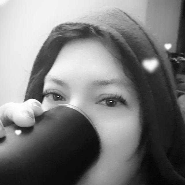 When it's 13 degrees outside and you wake up to no heat. Brrr...🥶❄️ https://t.co/A7FxS8enuQ<a href="/tag/clip"class="tags"><span>#clip</span></a>