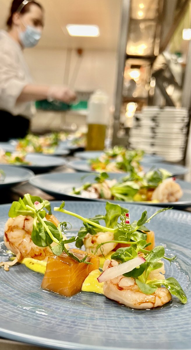 From 0 to 100 ….. fully opened ⁦@FitzersCatering⁩