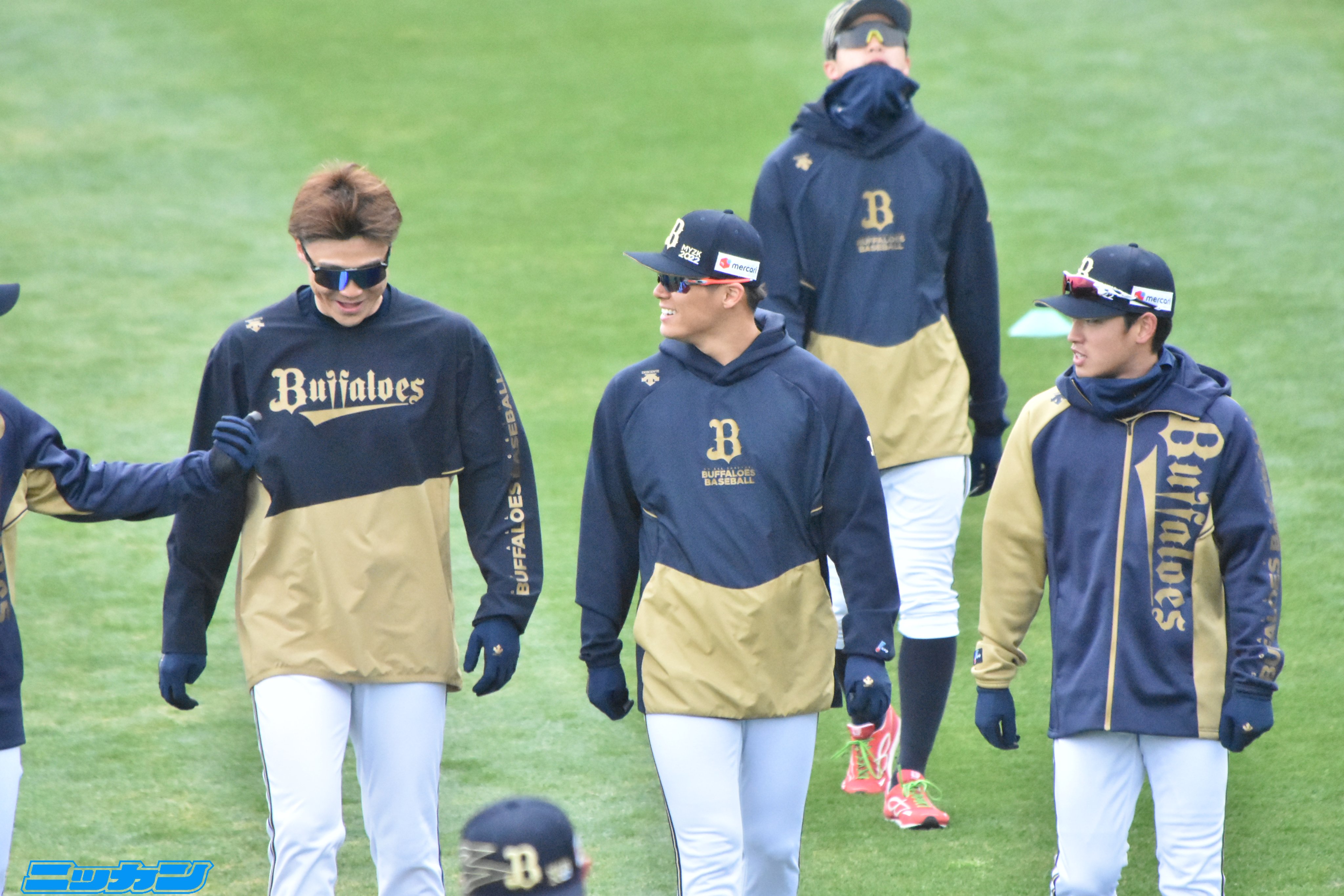 楽天市場】山本由伸 #270 ヤンキースタジアム初登板で7回無失点