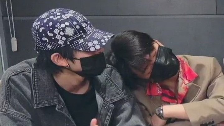Heejayluna's tweet photo. Jayseung au | I'll Stand By You 🗝

— Wherein Jazerwin (JY) is a Mafia Boss' son along with Rizo and they are in danger so their dad sent them away and needed someone to look after them and make them safe too and then they found Hezumio (HS), their enemy's son. https://t.co/STaQBK0DM9