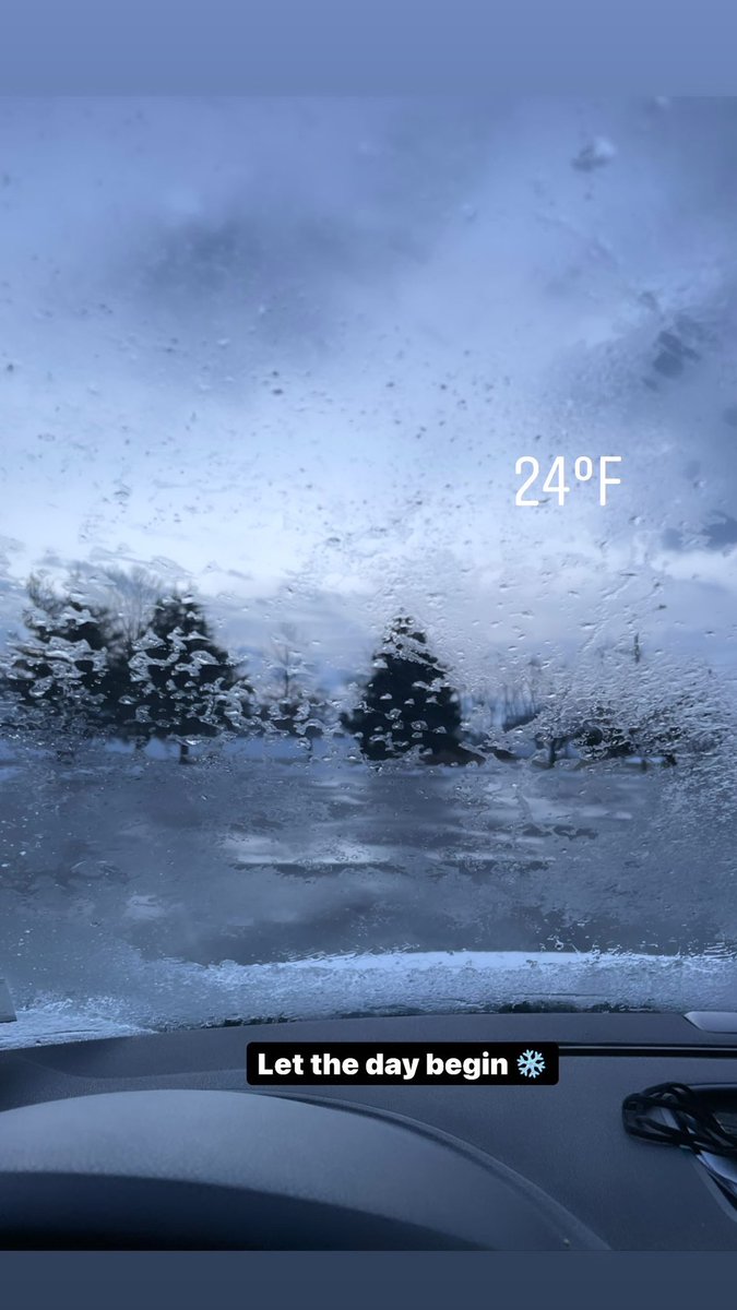 Cceeceeeeee's tweet image. Gm! Stay warm frens🥶