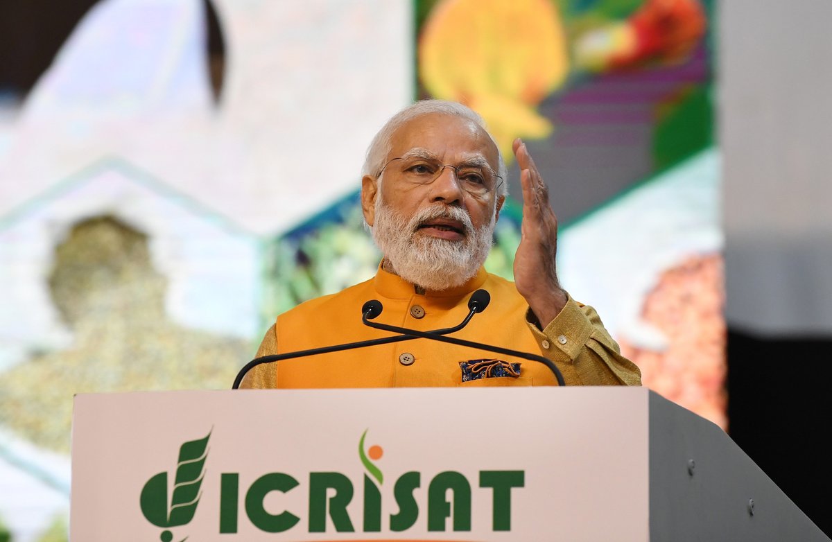 IndiaDST's tweet photo. While inaugurating ClimateChange facility on plant protection @ICRISAT supported by @IndiaDST PM Shri @narendramodi said that people in last rung of development with little resources r worst affected by CC.The PM reiterated India’s request to world to pay special attention to CC. https://t.co/cHGNQyGZPa