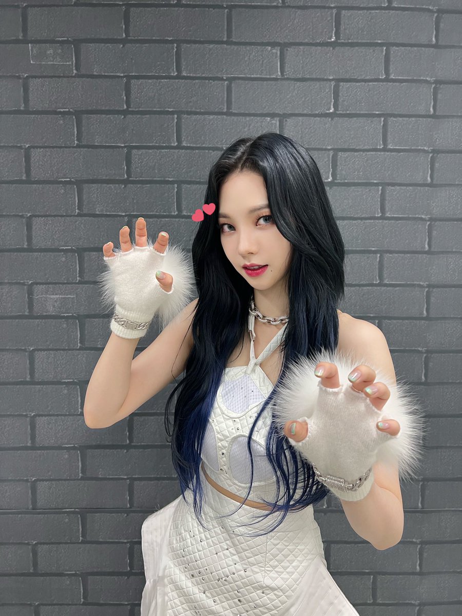 bobfool_'s tweet photo. 사랑해 응 ㅠ https://t.co/VWzZ5WbR4R