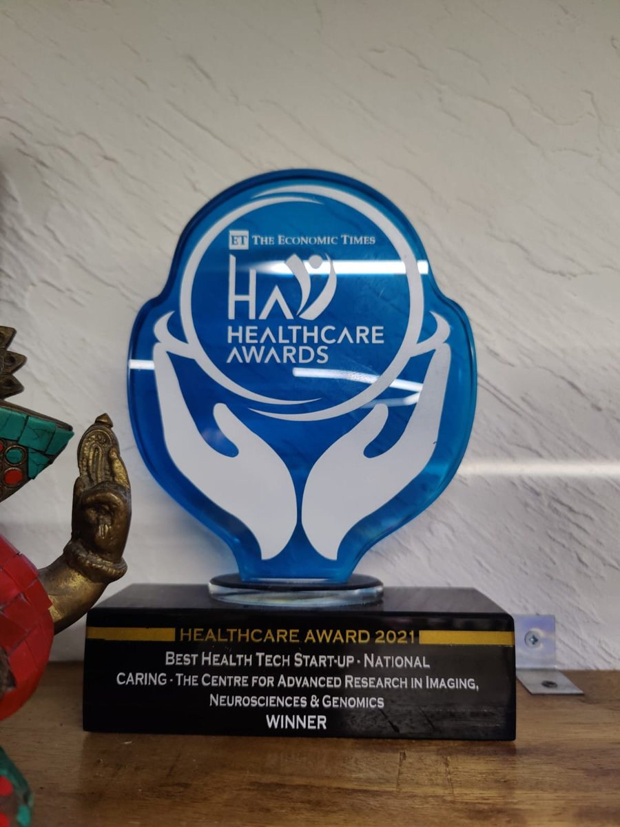 VidurMahajan1's tweet photo. How is it possible that we totally FORGOT that @CARPLai (CARING!) had won the @EconomicTimes #healthtech #startup of the year award a few months ago!! 

I guess that's what customer obsession means - where you're so focused on them, that you forget about you :)

#makingaireal https://t.co/IqWpiheLje