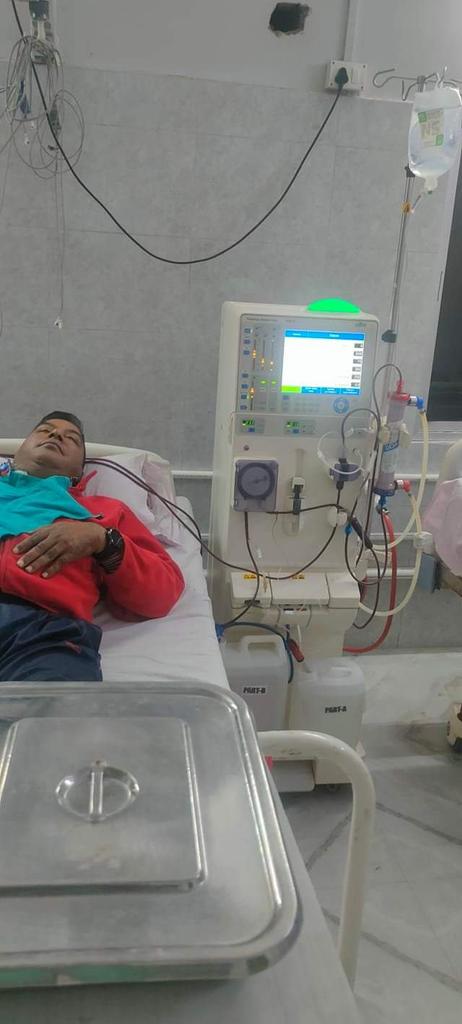 कृपया <a href="/ZeeNews/">Zee News</a> <a href="/ZeeBiharNews/">Zee Bihar Jharkhand</a> रामगढ़ के पत्रकार <a href="/JhulanAgrawal/">JHULAN AGRAWAL</a> जी की मदद करें। <a href="/AyushmanNHA/">National Health Authority (NHA)</a> <a href="/DC_Ramgarh/">DC Ramgarh</a>
facebook.com/21092852927151…
<a href="/JharkhandCMO/">Office of Chief Minister, Jharkhand</a> <a href="/HemantSorenJMM/">Hemant Soren</a> <a href="/MLARamgarh/">Mamta Devi</a> <a href="/jayantsinha/">Jayant Sinha</a>