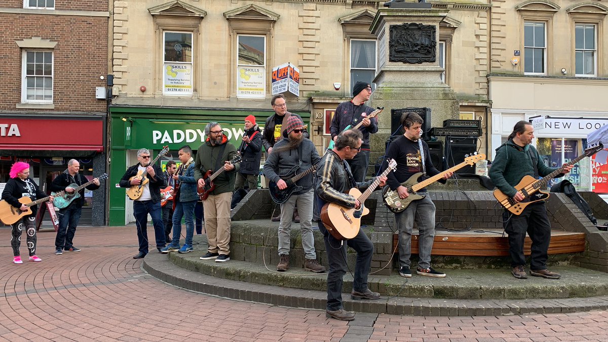 seedsedgemoor's tweet photo. What a fab time we’re having at #Clashmob this afternoon! 🎸 full video to follow soon… https://t.co/bdDTjSpy0G