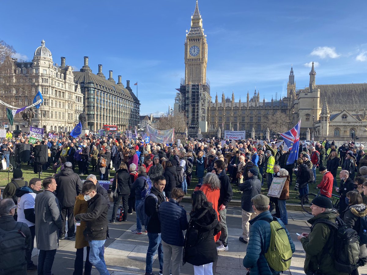 ThatTimWalker's tweet photo. Parliament Square today: this is not a country remotely at ease with itself. https://t.co/jsqE94NugX
