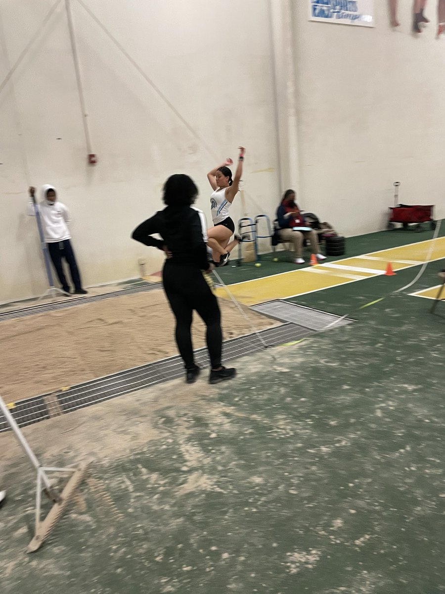 cosby_track's tweet photo. Titans are underway with field events at Boo Williams! #cosbytrack #boowilliams #trackandfield #lastchance 👟 @CosbyAthletics https://t.co/zR3M8Bu7BX