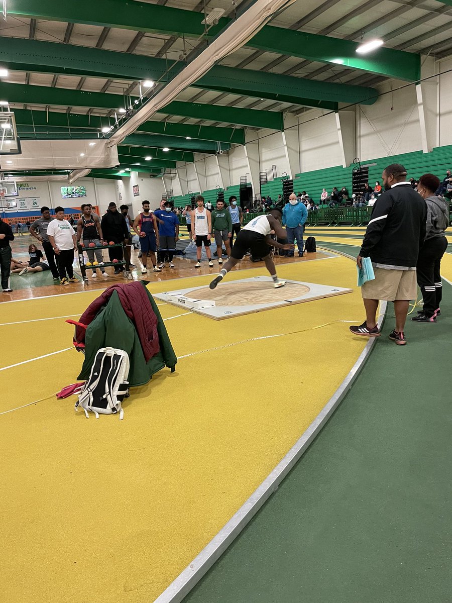 cosby_track's tweet photo. Titans are underway with field events at Boo Williams! #cosbytrack #boowilliams #trackandfield #lastchance 👟 @CosbyAthletics https://t.co/zR3M8Bu7BX
