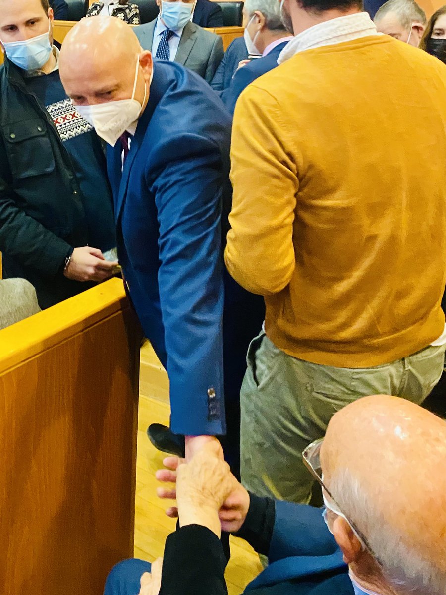 tomasroru's tweet photo. Ayer Fenaco fue invitada a la investidura de @FrodriguezPaco como alcalde del @Ayto2Hermanas 
¡Enhorabuena, te deseamos todo lo mejor! ¡Tu profesionalidad y buena persona te avala!
#Fenaco #franciscorodriguez #doshermanas #sevilla https://t.co/GtGjExZD6K