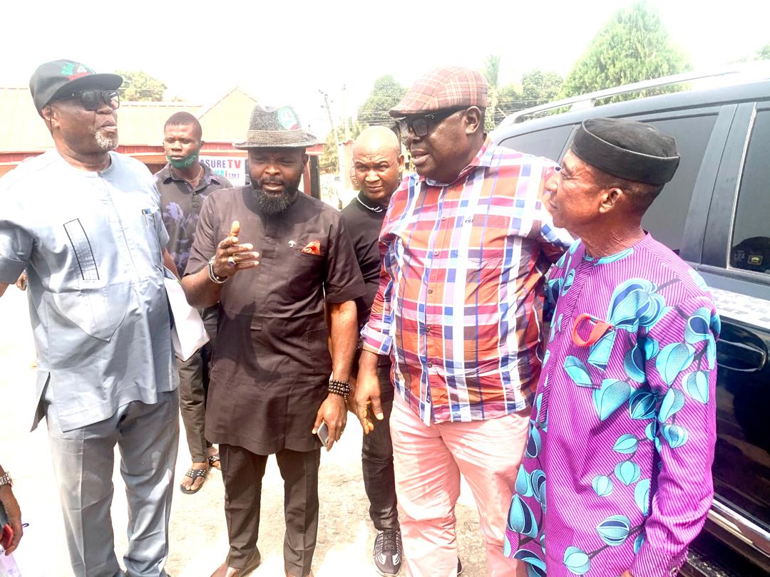 efiok_cobham's tweet photo. Our next port of call is Obubra LGA where in company of my campaign team, we met with and engaged the critical stakeholders and elders of the party in very meaningful conversations and consultation in continuation of our statewide tour.

#StateWideTour
#CrossRiverArise
#PDP https://t.co/B38usQha65