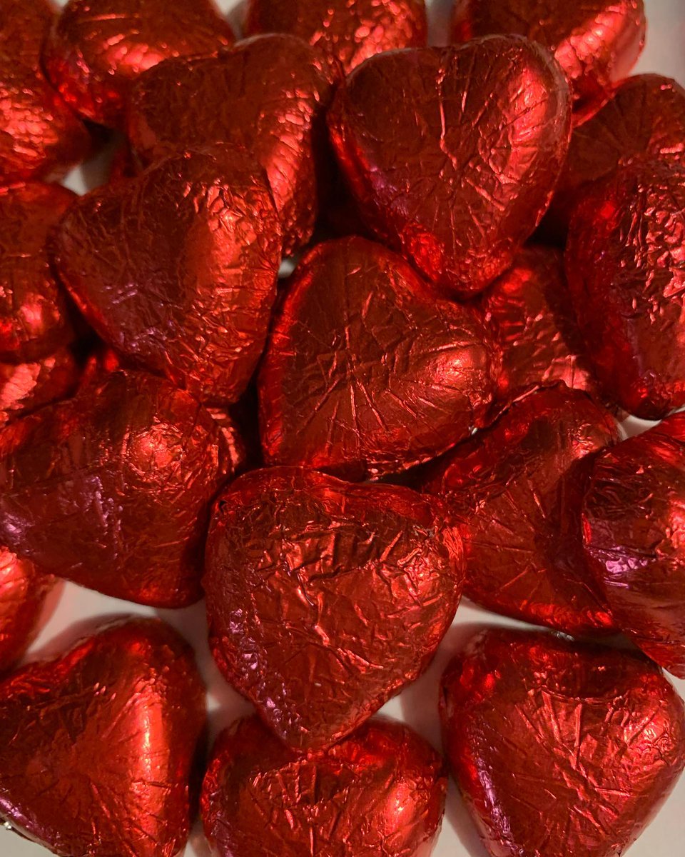 OneStopCandyShop tweet media