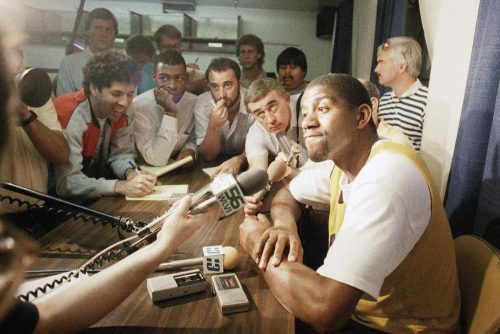 basketusa's tweet photo. Les premières images de « They Call Me Magic », le documentaire sur Magic Johnson https://t.co/eUzeutmkaF https://t.co/AWEgd3wIig