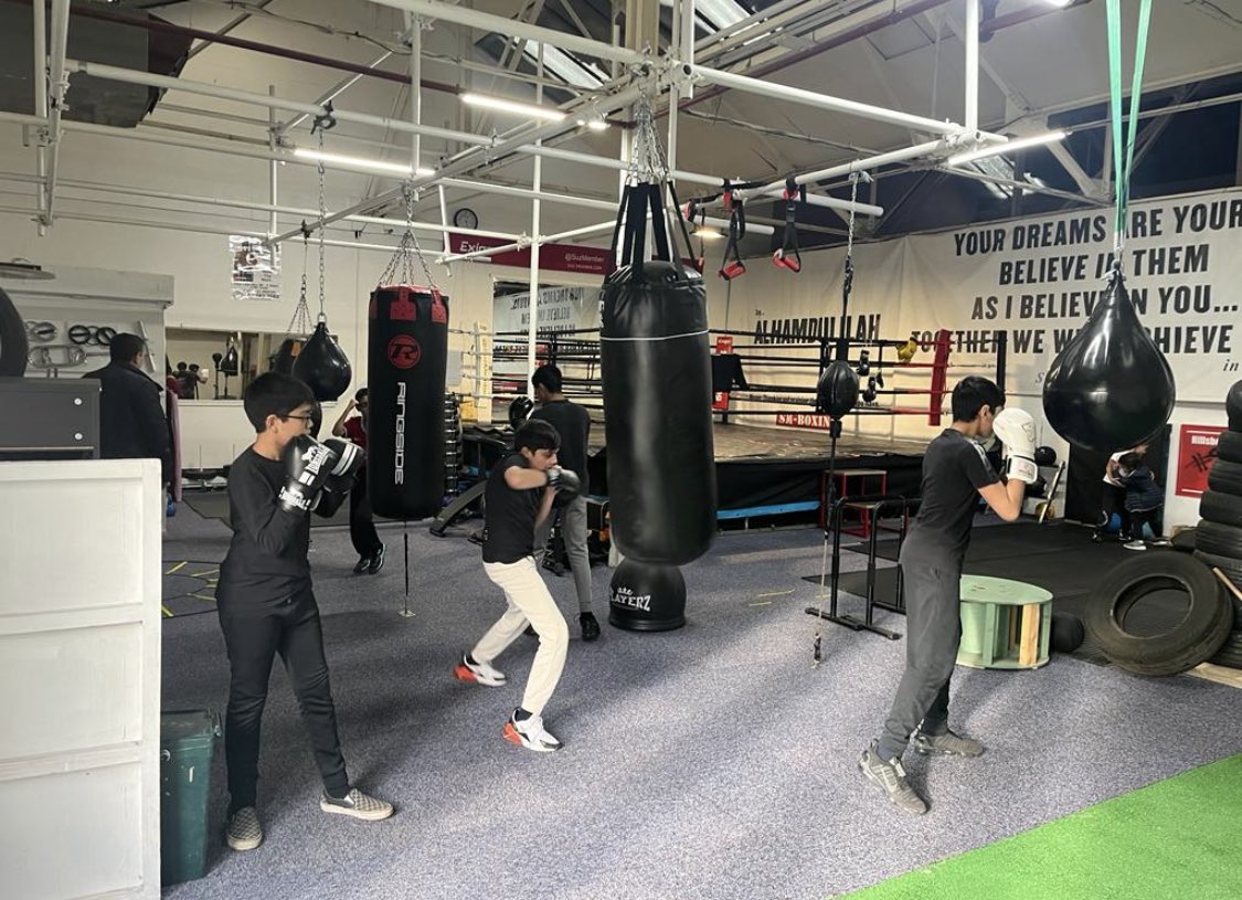 Great session inspiring the Future..

#YouthsBoxingSessions