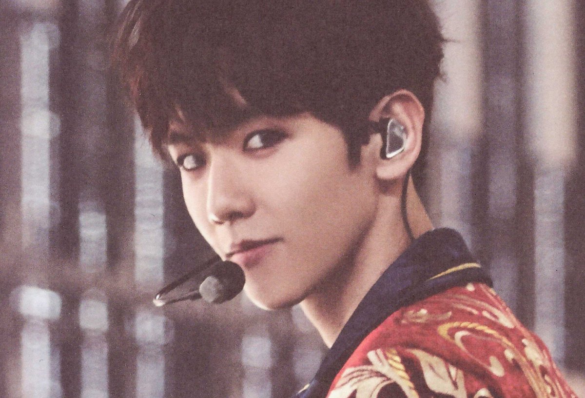 candybaek506's tweet photo. 백현이가 고개 돌려 바라봐 줄 때 https://t.co/t1SEw5v5uO